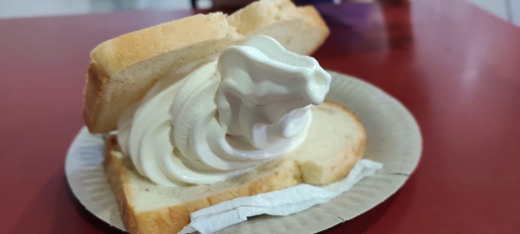 Sunny Hill Ais Cream